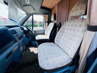 /photos/9183/481a79c5-9cb4-dc1f-7adc-0b8da0629e84_i320x240.jpg